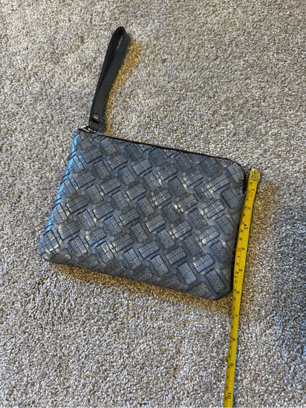 Patricia Nash Woven Pattern Zip Wristlet Clutch - Picture 4 of 5